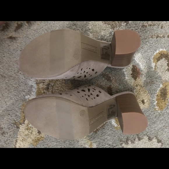 Heeled Mule Shoes - Picture 4 of 4